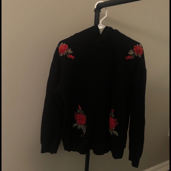 Zara Men Black Hoodie with Roses - Picture 2 of 2